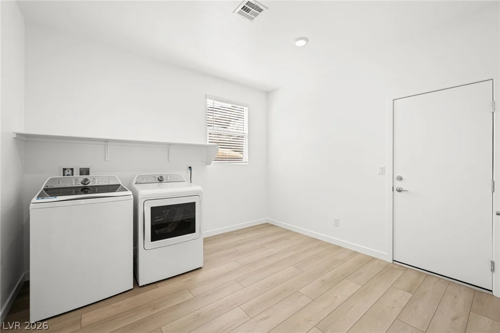 1468 Bianca Falls, Henderson, NV 89011