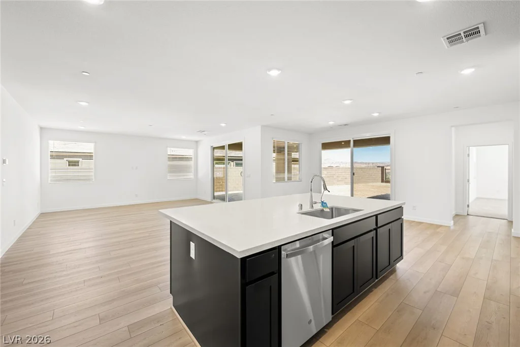 1468 Bianca Falls, Henderson, NV 89011