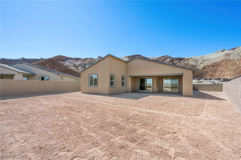 1468 Bianca Falls, Henderson, NV 89011