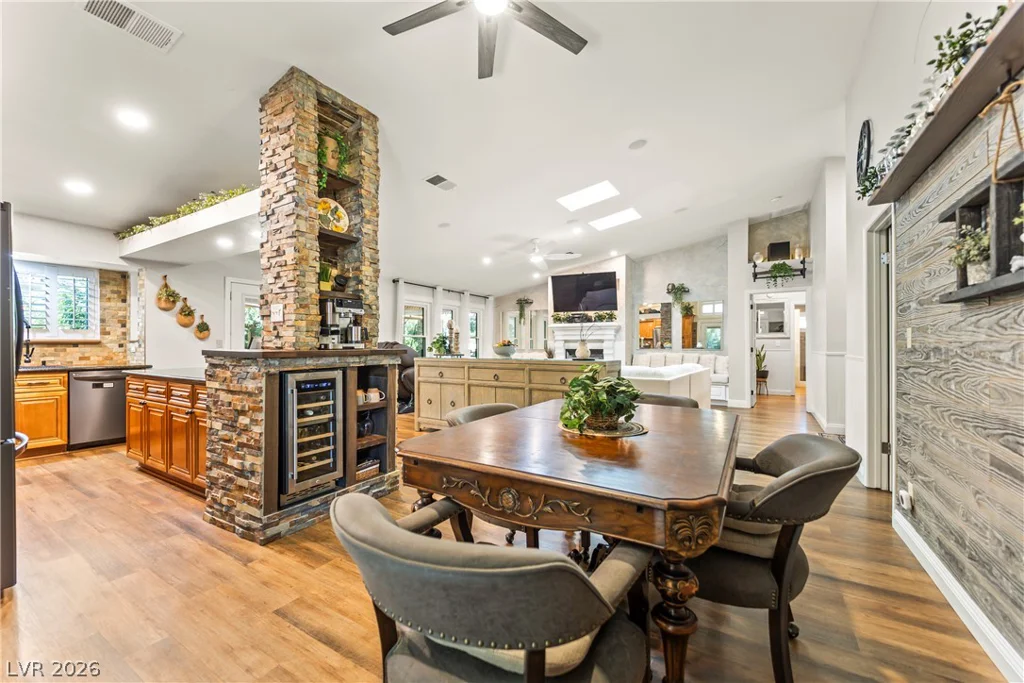 207 White Cloud, Henderson, NV 89074