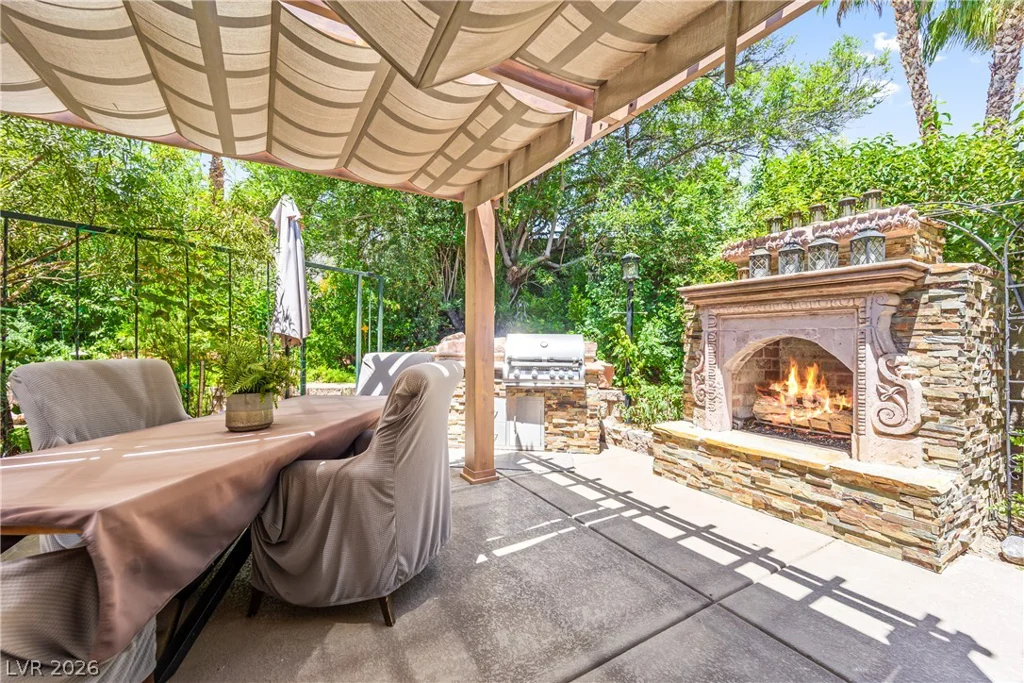 207 White Cloud, Henderson, NV 89074
