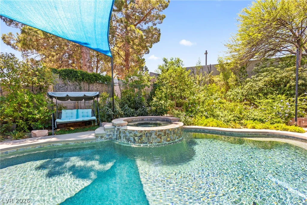 207 White Cloud, Henderson, NV 89074