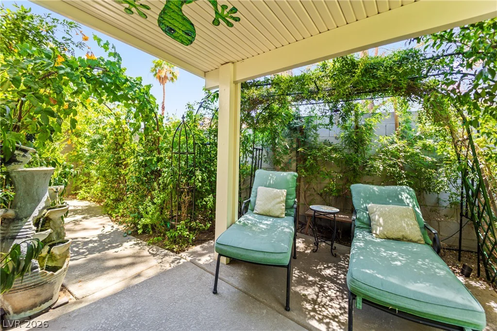 207 White Cloud, Henderson, NV 89074