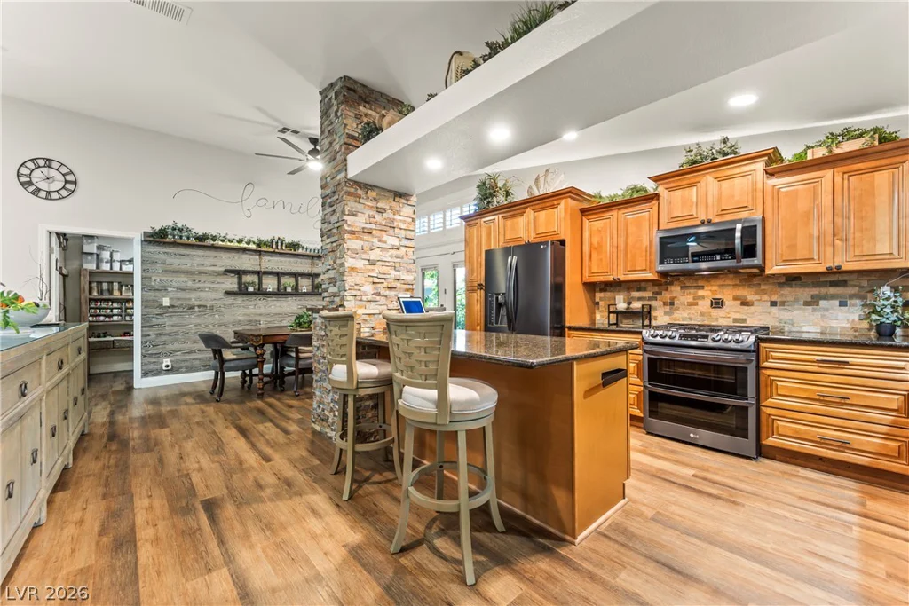 207 White Cloud, Henderson, NV 89074