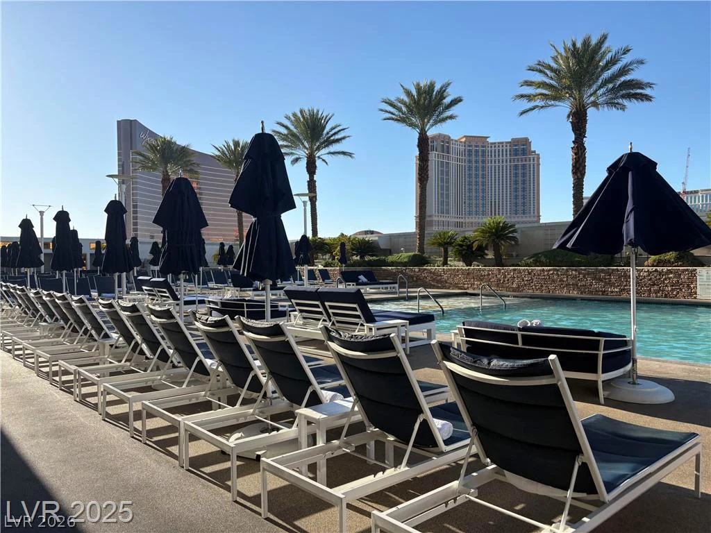 2000 Fashion Show, Las Vegas, NV 89109