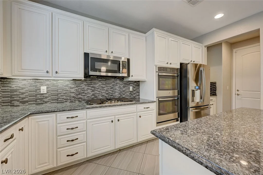 3869 Catlyn Woods, Las Vegas, NV 89141