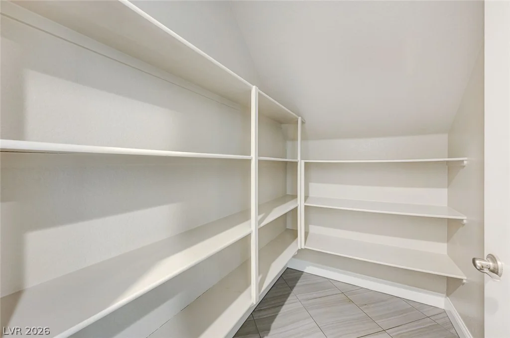 3869 Catlyn Woods, Las Vegas, NV 89141