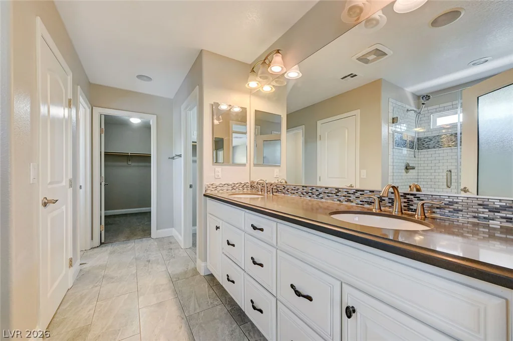 3869 Catlyn Woods, Las Vegas, NV 89141