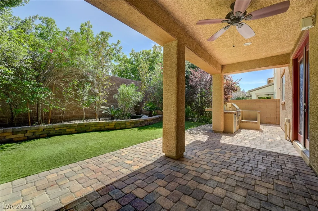 3869 Catlyn Woods, Las Vegas, NV 89141