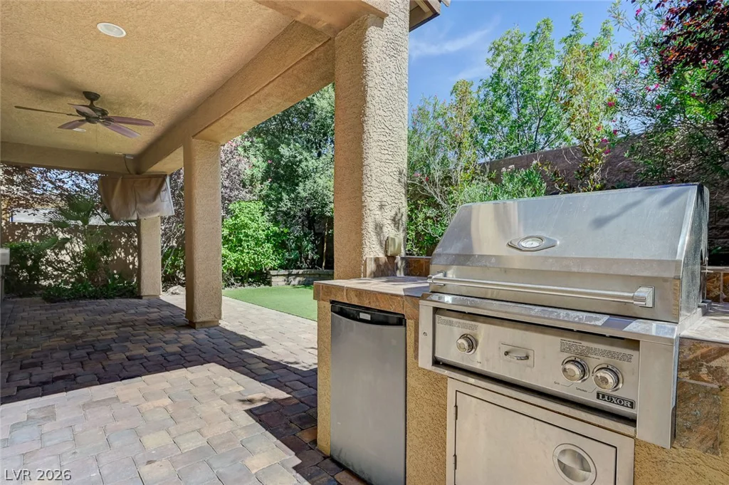 3869 Catlyn Woods, Las Vegas, NV 89141