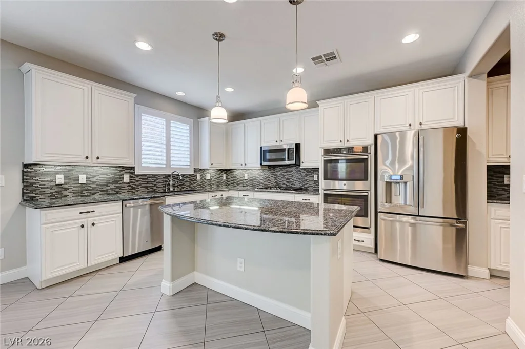 3869 Catlyn Woods, Las Vegas, NV 89141