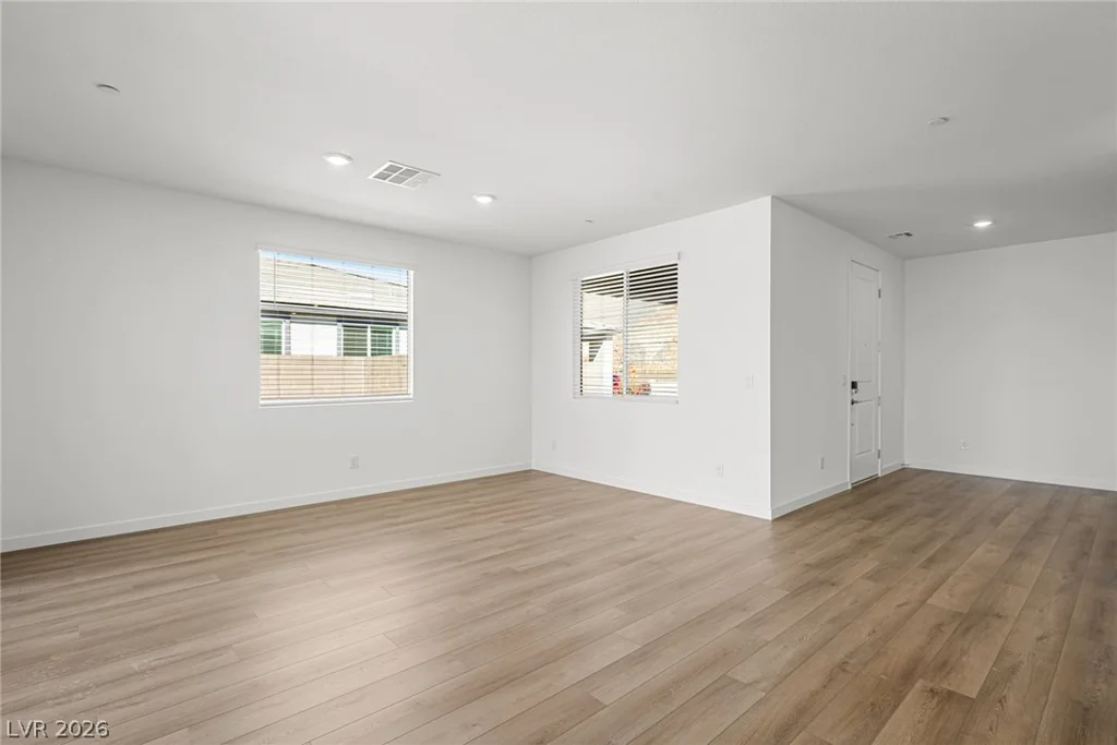 1476 Bianca Falls, Henderson, NV 89011