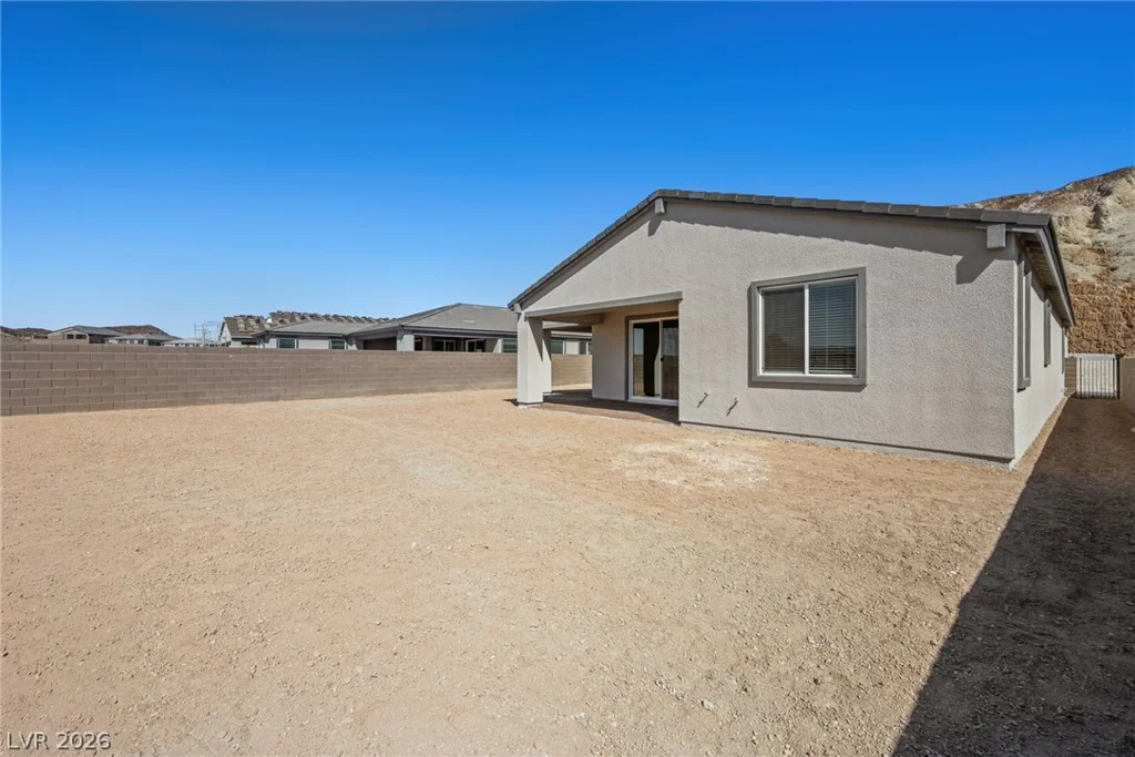 1476 Bianca Falls, Henderson, NV 89011