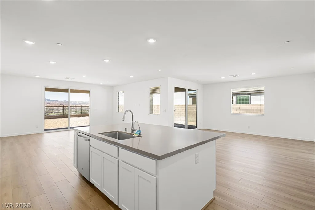 1476 Bianca Falls, Henderson, NV 89011