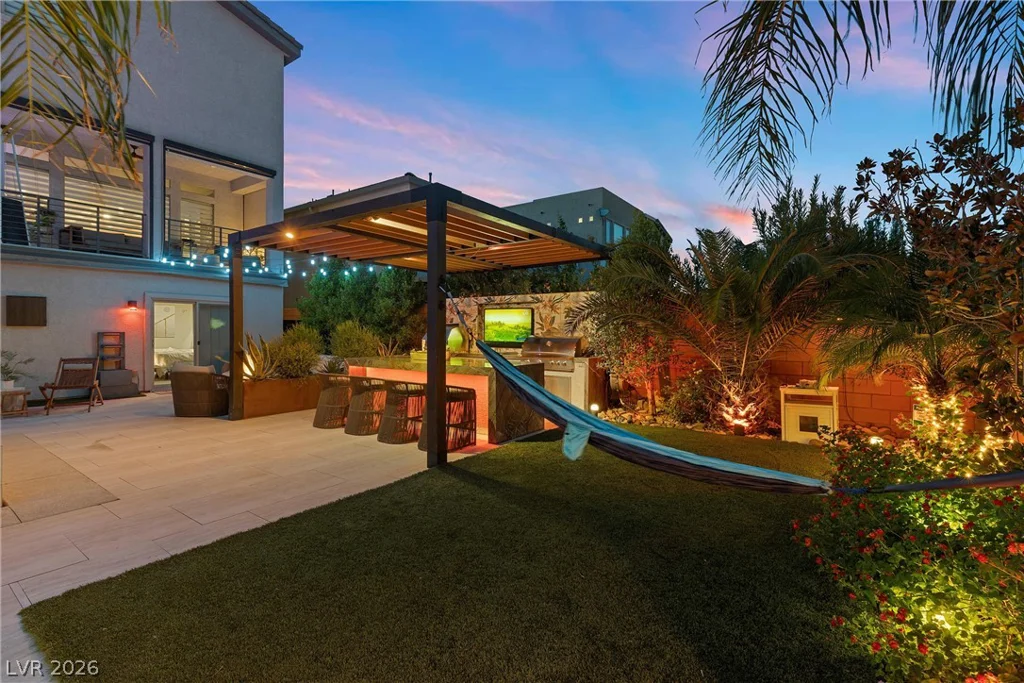 8620 Grove Mill, Las Vegas, NV 89139