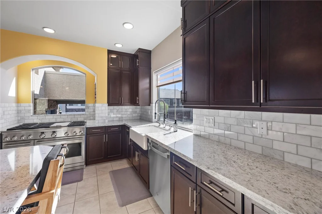 8620 Grove Mill, Las Vegas, NV 89139