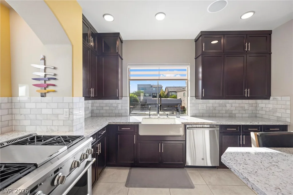 8620 Grove Mill, Las Vegas, NV 89139