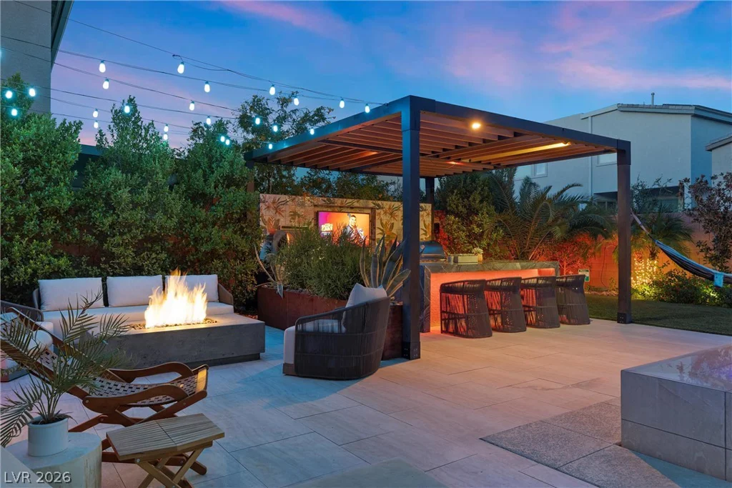8620 Grove Mill, Las Vegas, NV 89139