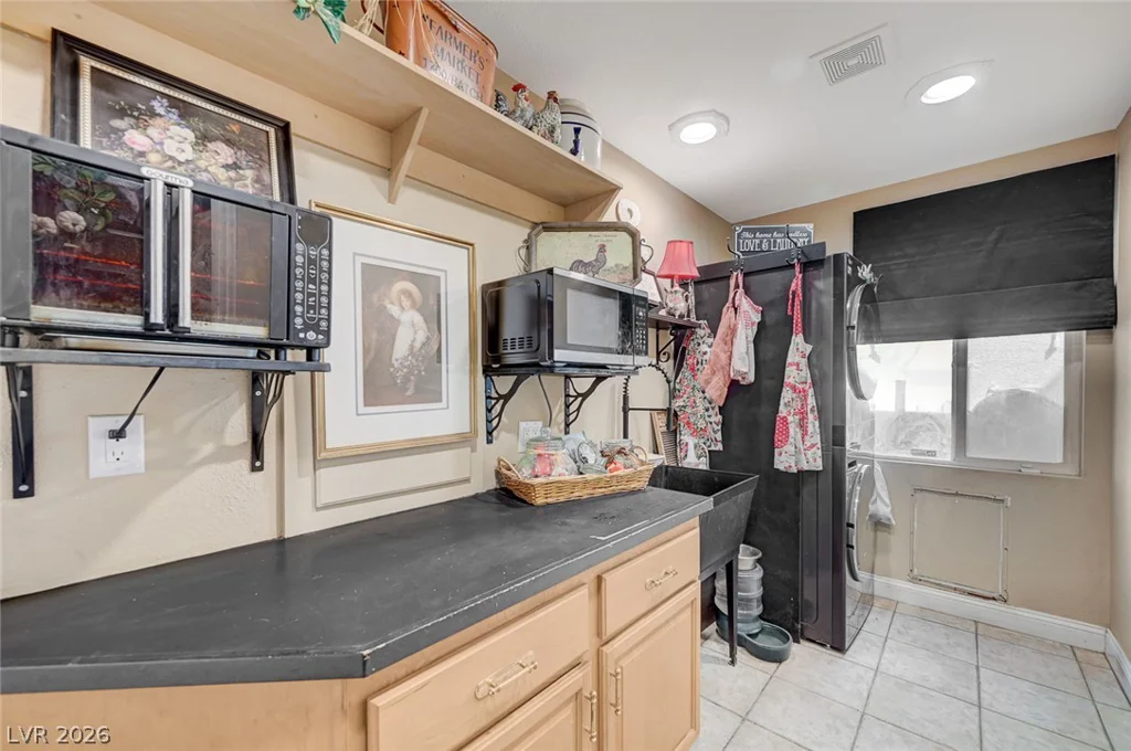 3849 Cranbrook Hill, Las Vegas, NV 89129