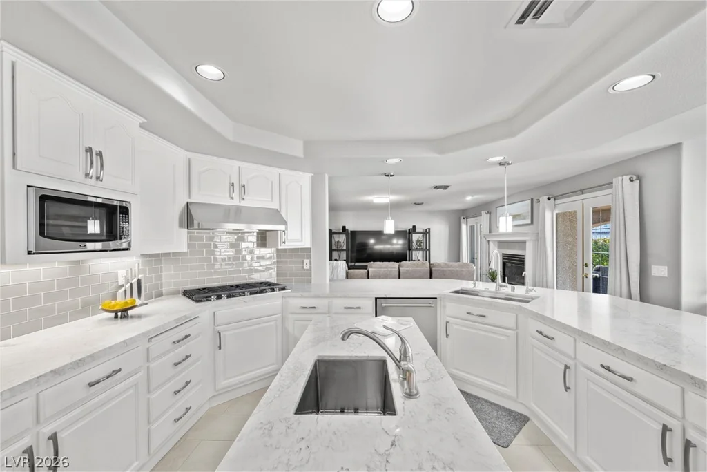2498 Ram Crossing, Henderson, NV 89074