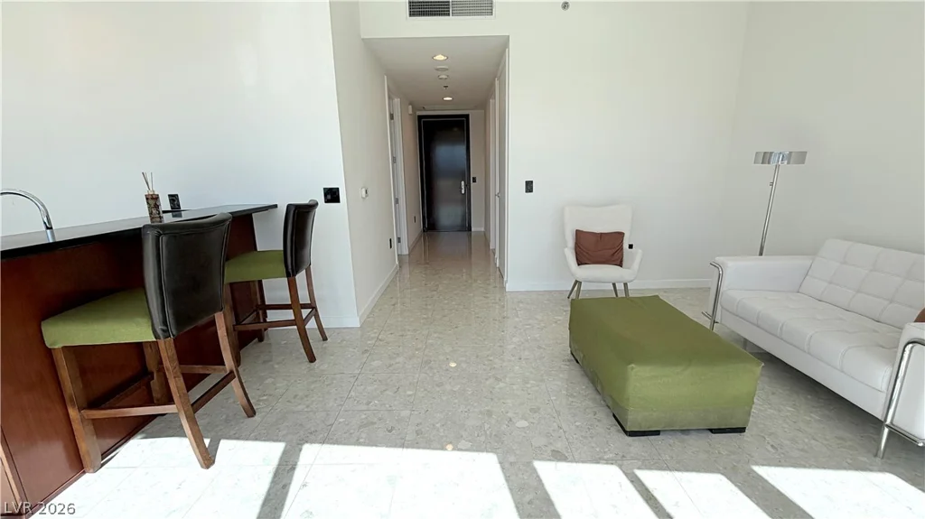4575 Dean Martin, Las Vegas, NV 89103