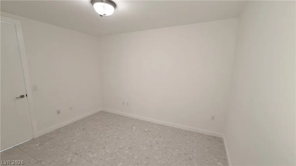 4575 Dean Martin, Las Vegas, NV 89103