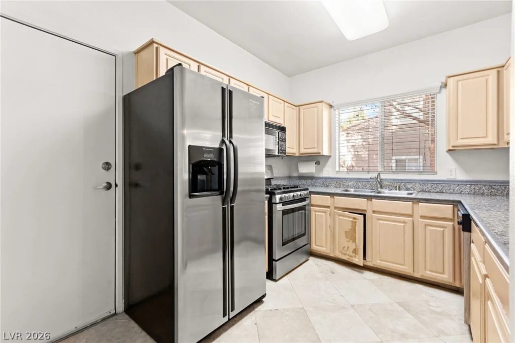 5250 Rainbow, Las Vegas, NV 89118