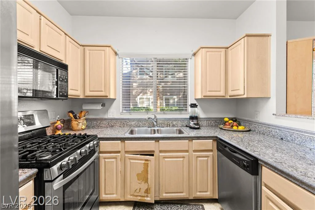 5250 Rainbow, Las Vegas, NV 89118