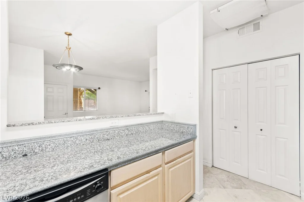 5250 Rainbow, Las Vegas, NV 89118