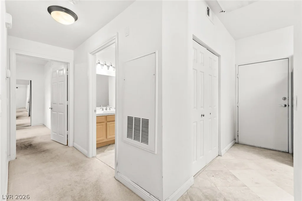 5250 Rainbow, Las Vegas, NV 89118