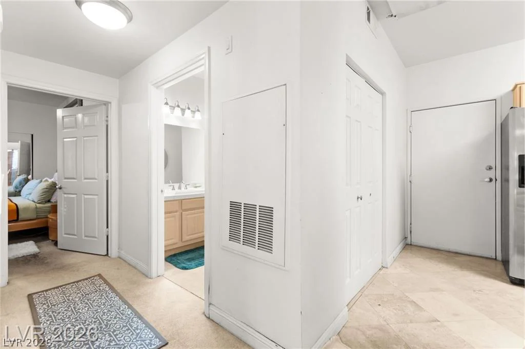 5250 Rainbow, Las Vegas, NV 89118