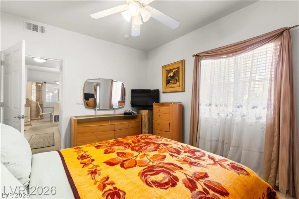 5250 Rainbow, Las Vegas, NV 89118