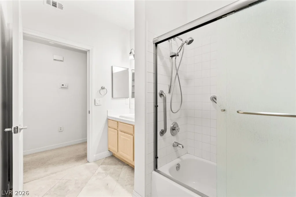 5250 Rainbow, Las Vegas, NV 89118