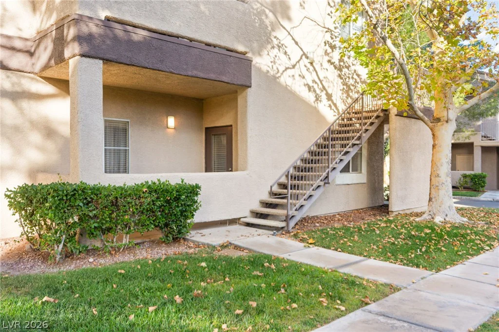 5250 Rainbow, Las Vegas, NV 89118