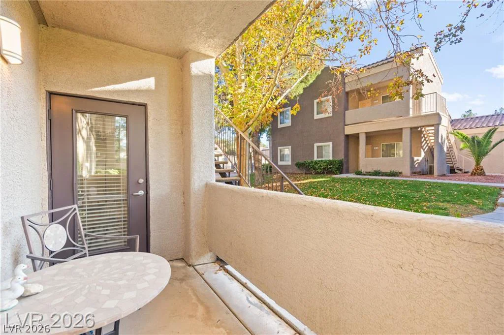5250 Rainbow, Las Vegas, NV 89118