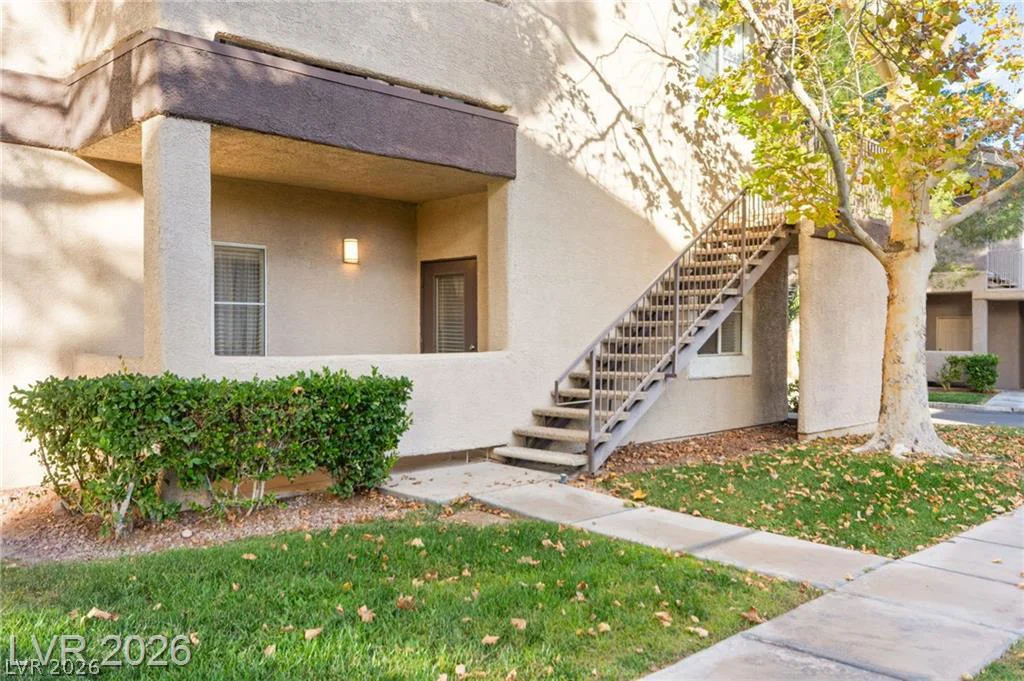 5250 Rainbow, Las Vegas, NV 89118