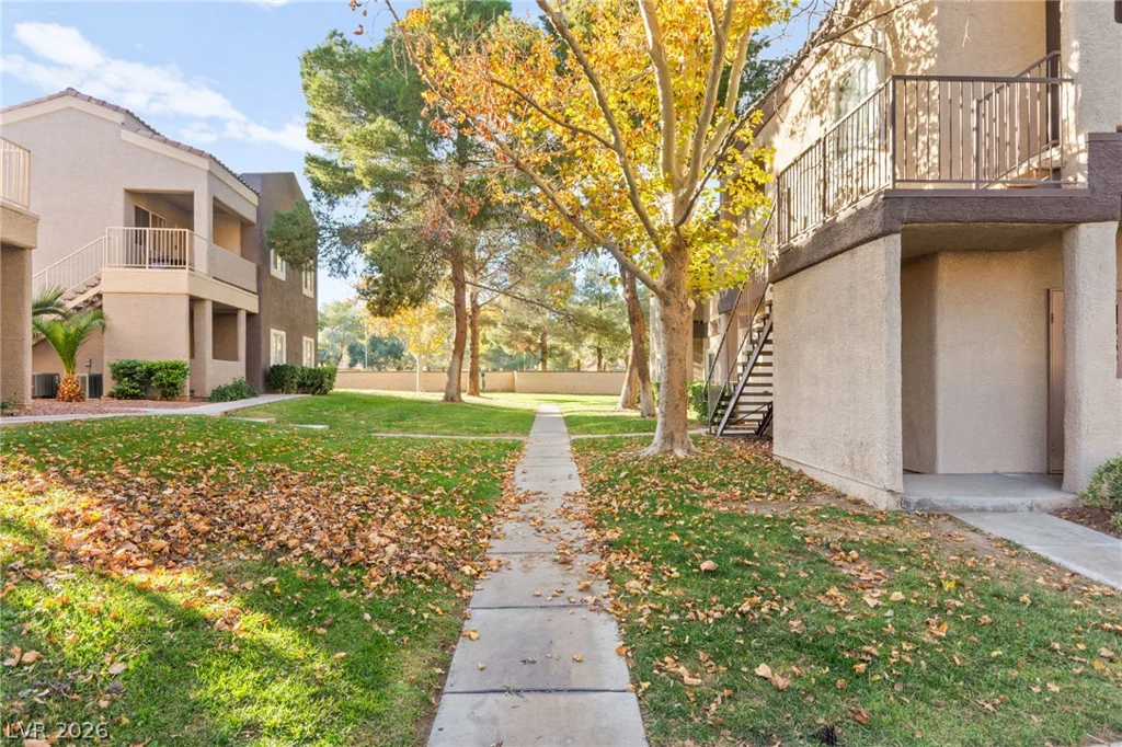 5250 Rainbow, Las Vegas, NV 89118