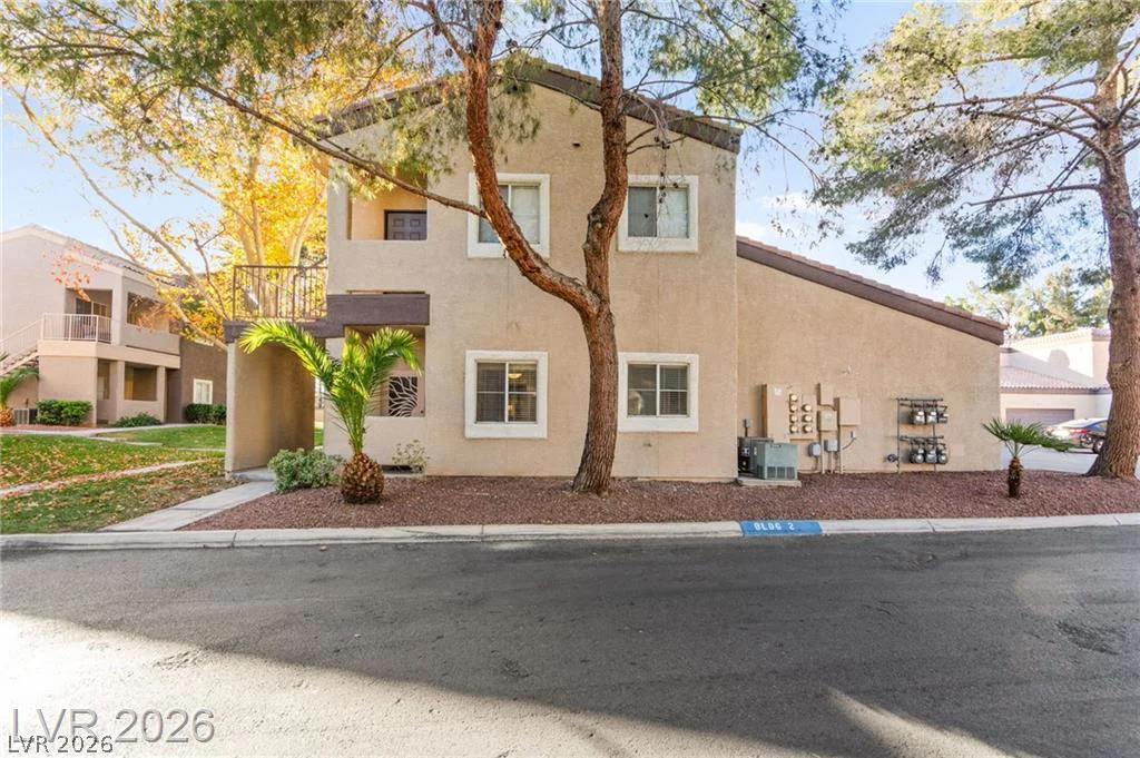 5250 Rainbow, Las Vegas, NV 89118