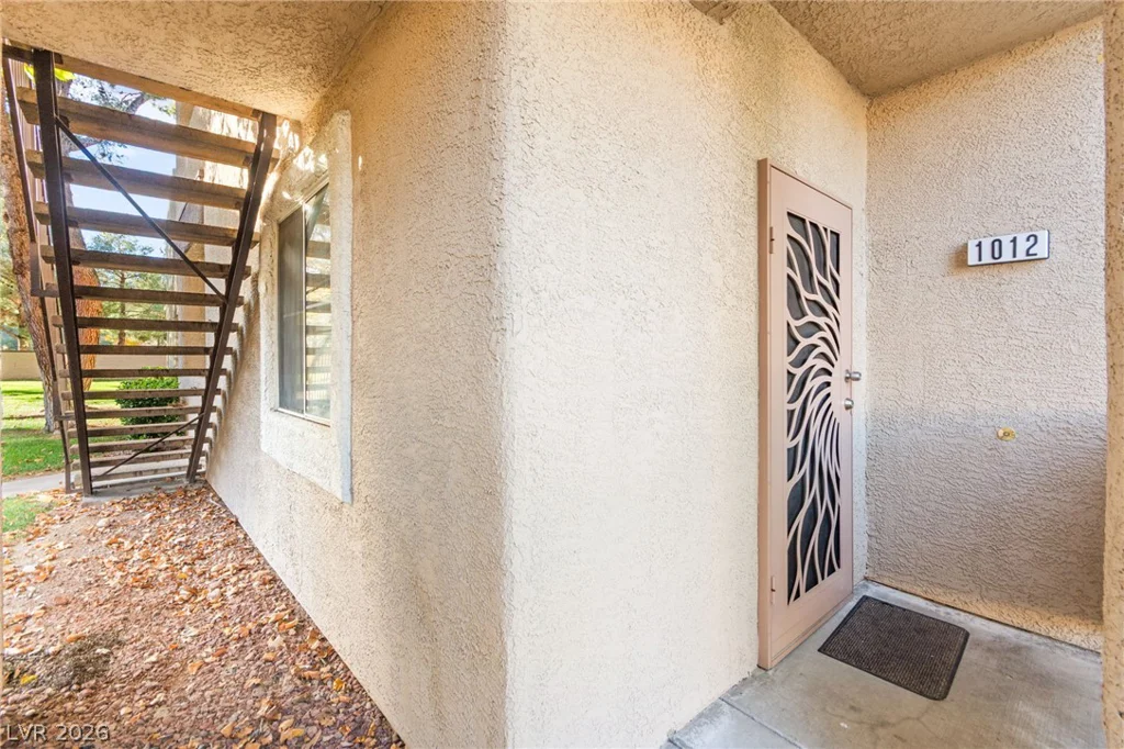 5250 Rainbow, Las Vegas, NV 89118