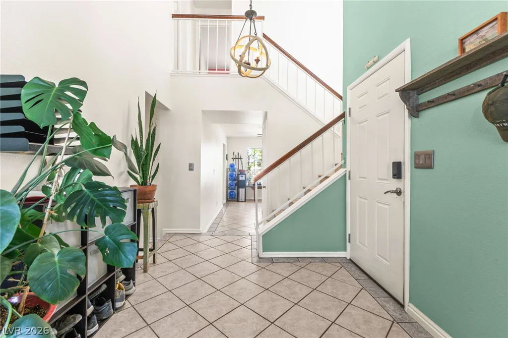 2512 Vista Mar, Las Vegas, NV 89128