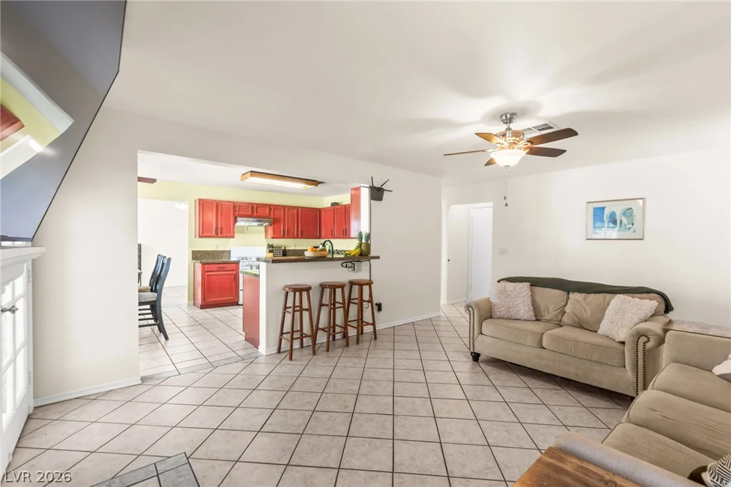2512 Vista Mar, Las Vegas, NV 89128