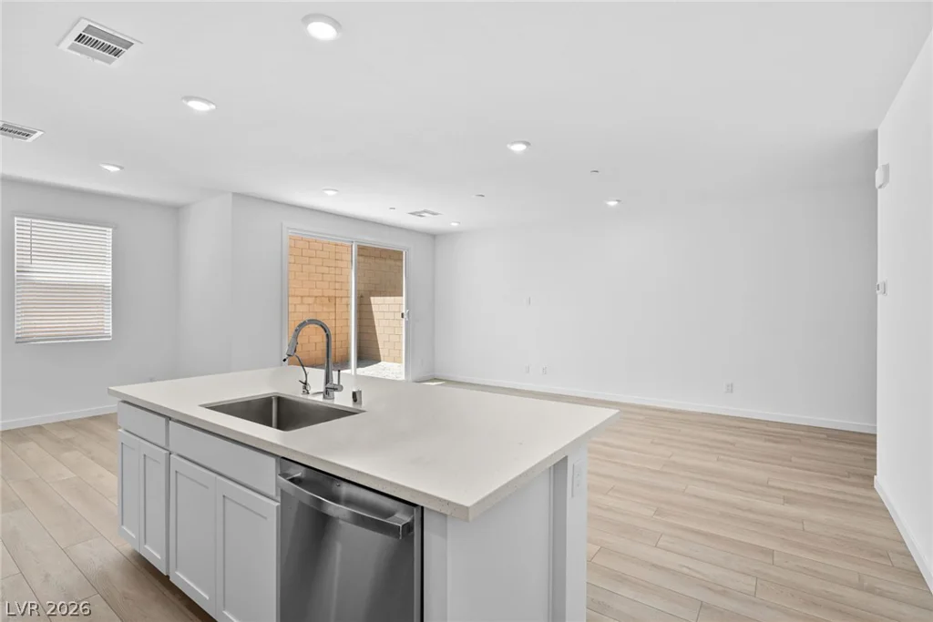 3631 Dusted Glow, Henderson, NV 89044