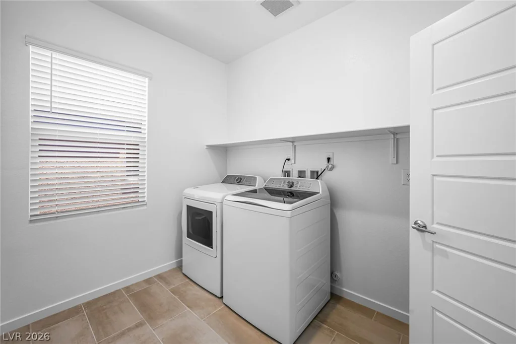 3631 Dusted Glow, Henderson, NV 89044