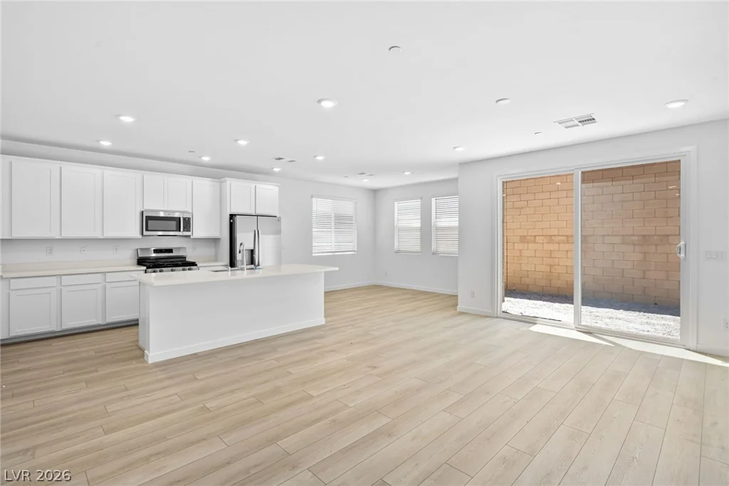 3631 Dusted Glow, Henderson, NV 89044