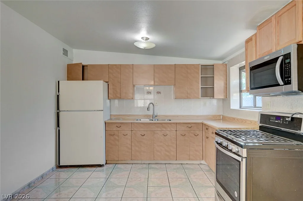 1720 Belmont, North Las Vegas, NV 89030