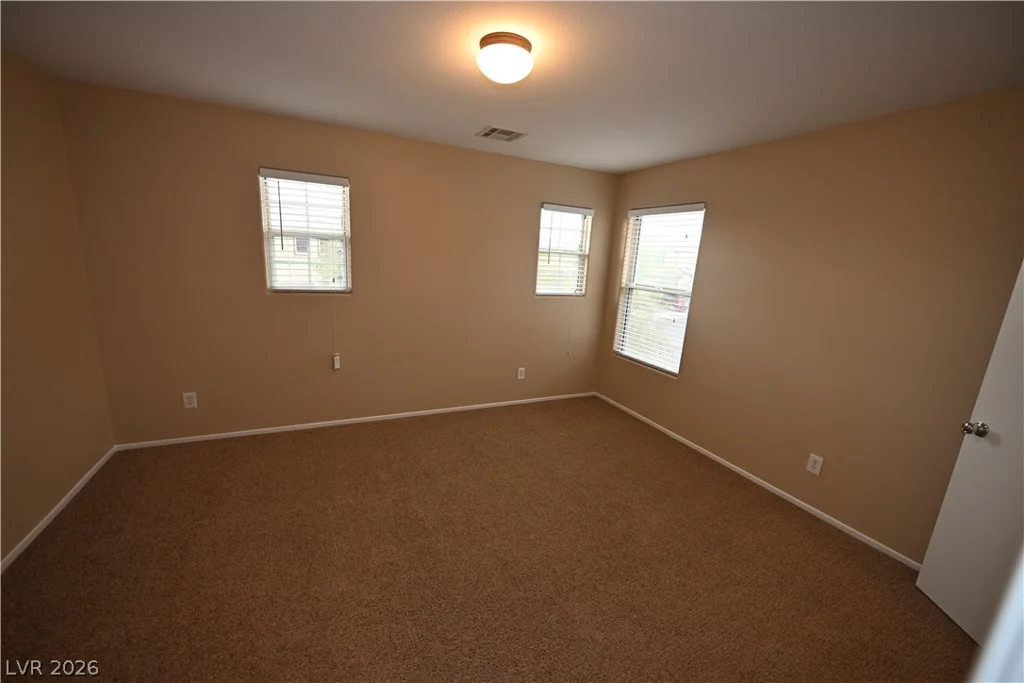 6152 Cougar, Las Vegas, NV 89139
