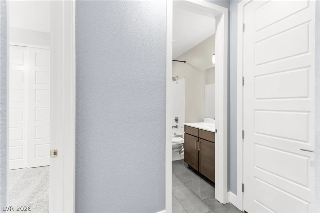9675 Skye Cliff, Las Vegas, NV 89166