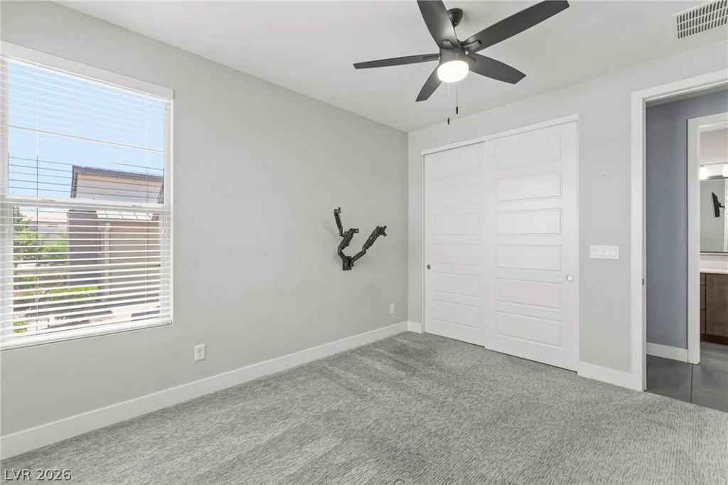 9675 Skye Cliff, Las Vegas, NV 89166