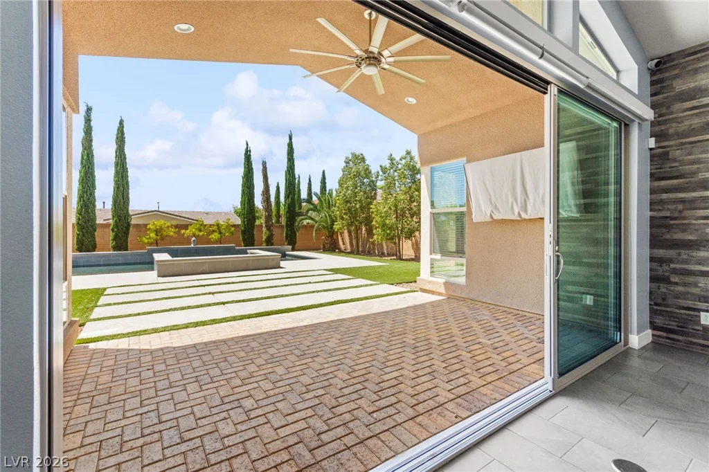9675 Skye Cliff, Las Vegas, NV 89166