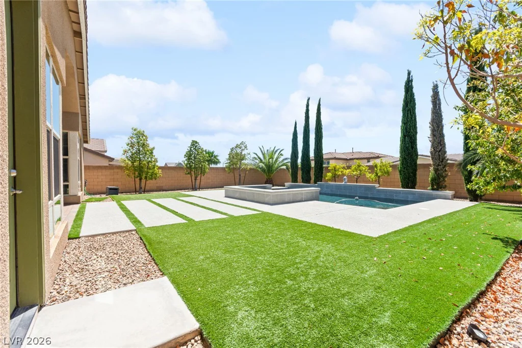 9675 Skye Cliff, Las Vegas, NV 89166